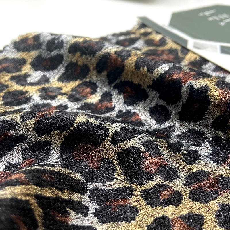 100% Polyester Foil Print Leopard Pattern Woven Fabric
